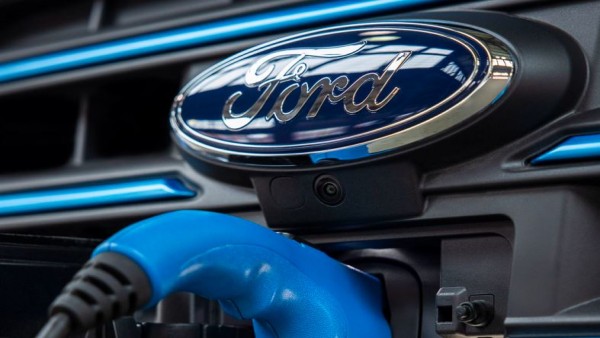 Ford-1631235527