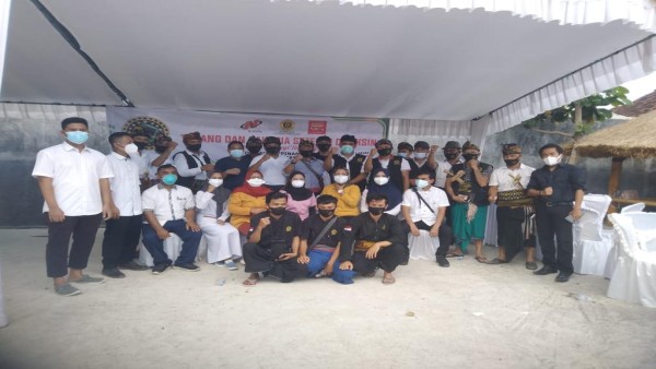 Laskar Sasak Gelar Vaksinasi Massal di Lombok-1632567818