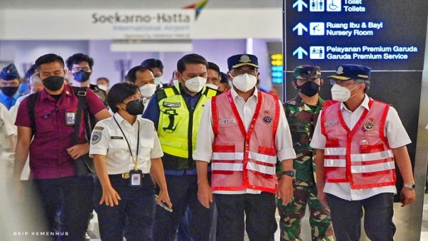 Menhub Tinjau Pintu Masuk Negara Fasilitas PCR di Bandara Soekarno Hatta-1632837382