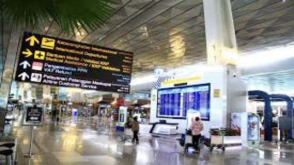 Suasana di bandara-1634911133