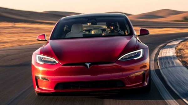 Tesla-1633074980