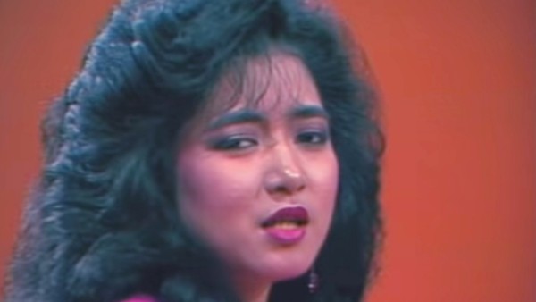 Nindy Ellesse. (net)-1641184613