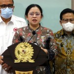 Ketua DPR RI Puan Maharani sedang memberikan keterangan pers-1654523033