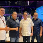 Ketua MPR RI Bambang Soesatyo (kedua kiri)-1655090506