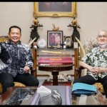 Ketua MPR RI Bambang Soesatyo (kiri) dan Wapres RI ke-6 Try Sutrisno-1656070300