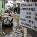 BMKG minta warga mewaspadai potensi banjir rob semasa bulan baru-1671593088