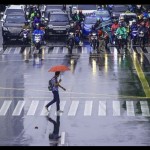 Ilustrasi - Penyeberang jalan melintas di zebra cross Jakarta. (ANTARA/Fianda Sjofjan Rassat)-1671417593