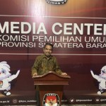 Irman Gusman serahkan syarat dukungan DPD RI ke KPU Sumbar-1672364436