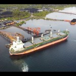 Kegiatan ekspor batu bara melalui Pelabuhan Pulau Baai Bengkulu. ANTARA/Anggi Mayasari-1672383516