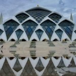 Masjid Raya Al Jabbar, di Gedebage, Kota Bandung, Jawa Barat. (ANTARA/HO-Humas Pemda Jawa Barat)-1672280142
