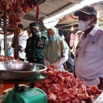 Penjualan daging sapi segar di Pasar Tanjung Pandan, Babel. ANTARA/HO-1671425272