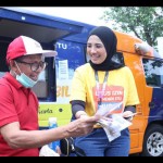 Petugas Dinas Penanaman Modal dan Pelayanan Terpadu-1670834772