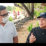 Wakil Presiden Ma'ruf Amin (kanan) usai berolahraga di Kawasan Nusa Dua, Bali, Jumat (23/12/2022). (ANTARA/Rangga Pandu Asmara Jingga/pri)-1671767342