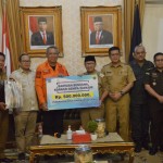 Wali Kota Tangerang Selatan Benyamin Davnie ke Pemkab Cianjur dan yang diterima oleh Bupati Herman Suherman, pada Senin (19/12) malam.-1671503809