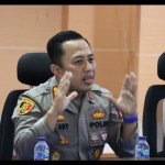 Ade Ary Syam Indradi-1672988996