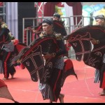 Arsip foto - Penari jaranan menampilkan atraksinya di Pendopo Pemkab Kediri, Jawa Timur, Sabtu (26/3/2022). ANTARA FOTO/Prasetia Fauzani/nym.-1672887741