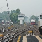Arsip - Jalur kereta api terlihat dari Stasiun Pasar Turi Surabaya. (ANTARA/Hanif Nashrullah)-1672890017