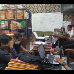 Dua oknum wartawan online media lokal Kabupaten Bengkulu Utara usai ditangkap Polda Bengkulu. ANTARA/Anggi Mayasari-1674094906