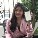 Erina Gudono menunjukkan aplikasi Elsimil (Elektronik Siap Nikah dan Hamil) sebagai bagian perencanaan keluarga sekaligus mencegah stunting (HO-BKKBN)-1673579725