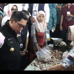 Gubernur Jabar minta daerah manfaatkan DTT kendalikan harga kebutuhan-1674642743