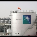 Ilustrasi - Kilang minyak Aramco di dekat Khurais, Riyadh, Arab Saudi. (ANTARA/REUTERS/Ali Jarekji/aa)-1673923867