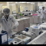 Ilustrasi - Pekerja perusahaan farmasi beraktivitas memproduksi obat. ANTARA FOTO/Indrianto Eko Suwarso/foc/aa.-1674462658