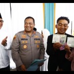 Isbat nikah di Kantor Kecamatan Sukaraja, Kabupaten Bogor, Jawa Barat. (ANTARA/M Fikri Setiawan)-1672824011