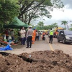 Kondisi jalan KM 81 ambles (ANTARA/ HO)-1674793600