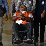 Lukas Enembe dibawa ke RSPAD setelah diperiksa KPK-1673942092