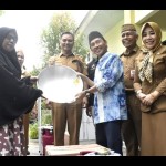 Pemkab Gorontalo serahkan bantuan Program Pahlawan Ekonomi Nusantara-1673408948