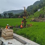 Peneliti UGM lakukan pengeboran tanah di lokasi jalan ambles Sriharjo-1674446706