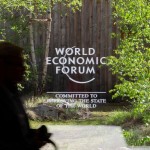 Pengunjuk rasa "anti Davos" kritisi kerusakan alam akibat ulah manusia-1673859425