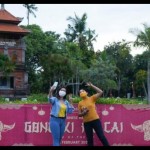 Pengunjung berfoto di kawasan pariwisata The Nusa Dua, Kabupaten Badung, Bali. Antara/HO-ITDC/fik-1674463224