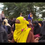 Sebanyak 184 warga Rohingya kembali terdampar di kawasan pantai Lamnga Kecamatan Mesjid Raya Kabupaten Aceh Besar, Ahad (8/1/2023) (FOTO ANTARA/Rahmat Fajri)-1673181042