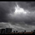 Sejumlah wilayah Jakarta berpotensi hujan disertai petir di siang hari-1672886195