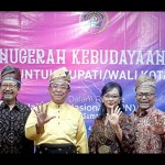 Bupati Indragiri Hilir fokus kembangkan inovasi tanaman kelapa-1675226005