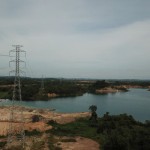 Pembangunan tower transmisi listrik oleh PLN. (ANTARA/HO-PLN Kaltimra)-1675236675