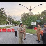 Satpol PP tutup jalan kawasan rujab Gubernur Jateng untuk Kamtibmas-1675753078