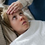 Ilustrasi seseorang mengalami demam (ANTARA/Pexels/cottonbro studio)-1698132020