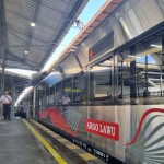 Kereta Luxury-1702874446