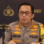 Ade-1713932764