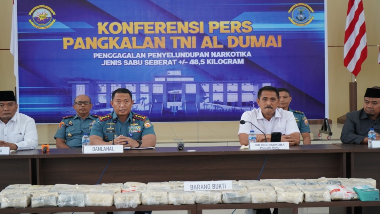 Danlanal Dumai Kolonel Laut (P) Abdul Haris menyatakan operasi ini adalah bukti efeksititas Tim F1QR dalam merespon ancaman lintas negara. (Foto: Istimewa/Puspen TNI)