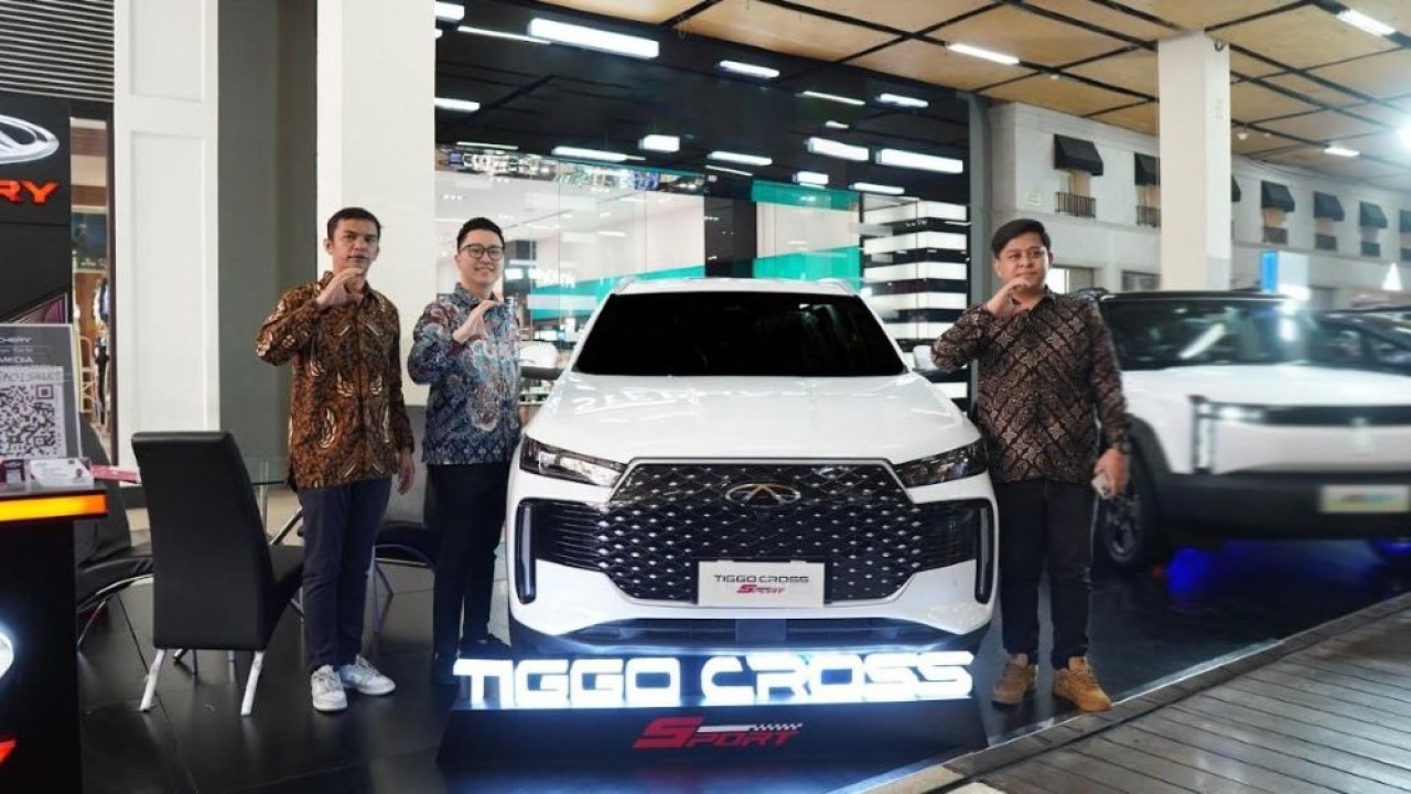 Chery TIGGO Cross CSH Hybrid dan Sport 1.5T resmi sapa publik Kota Bandung. (Foto: Istimewa)