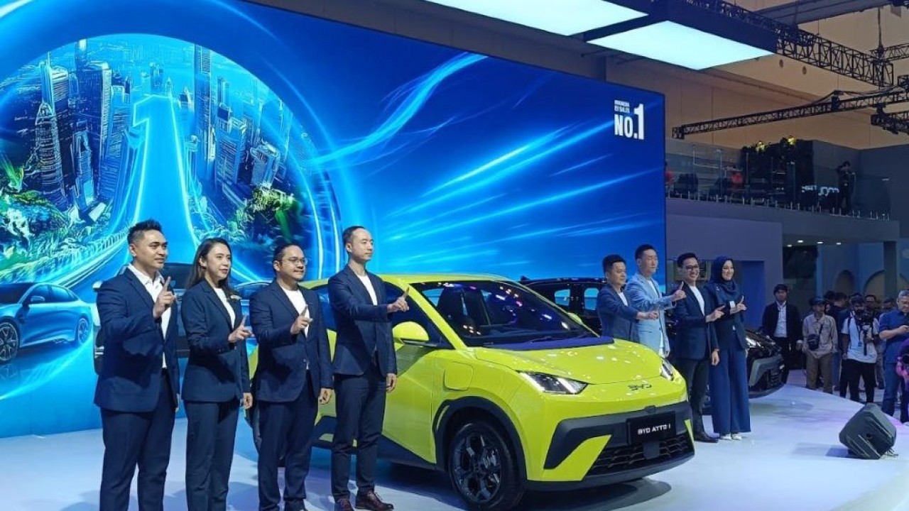 BYD resmi meluncurkan mobil listrik terbarunya, Atto 1, di GIIAS 2025, Rabu (23/7/2025). (Foto: Adiantoro/NTV)