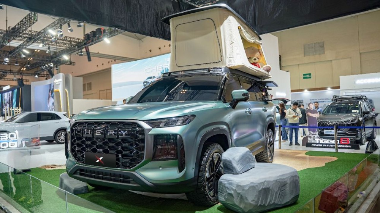 PT Chery Sales Indonesia memperkenalkan Chery X sebagai Global Concept Launch untuk pertama kalinya di dunia di perhelatan GJAW 2025. (Foto: Istimewa/CSI)