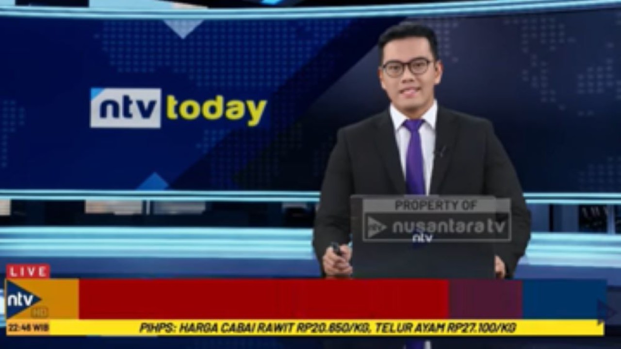 Host Nusantara TV Helmut Timothy raih penghargaan Presenter Favorit Anugerah Penyiaran KPID Jabar