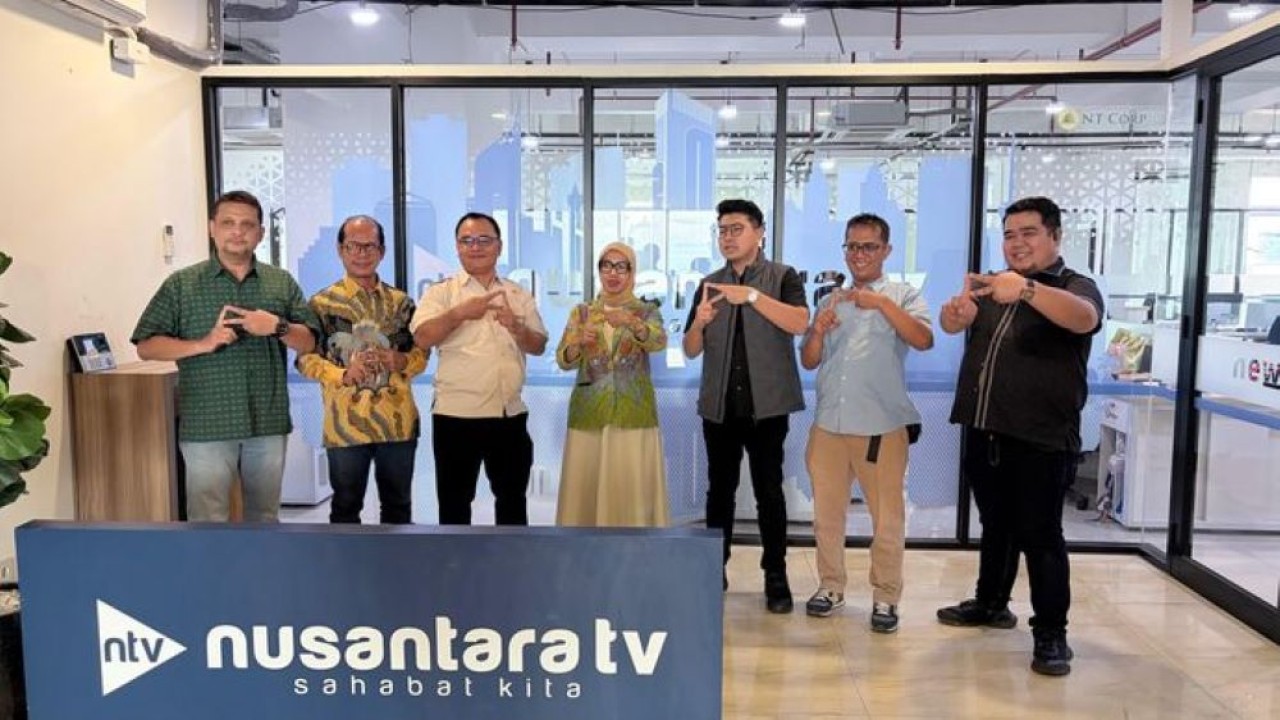 Ketua KPID Jakarta bersama jajaran Redaksi Nusantara TV (Dok. NTVNews.id Dedi)