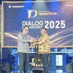 Rosan Roeslani-1764334064