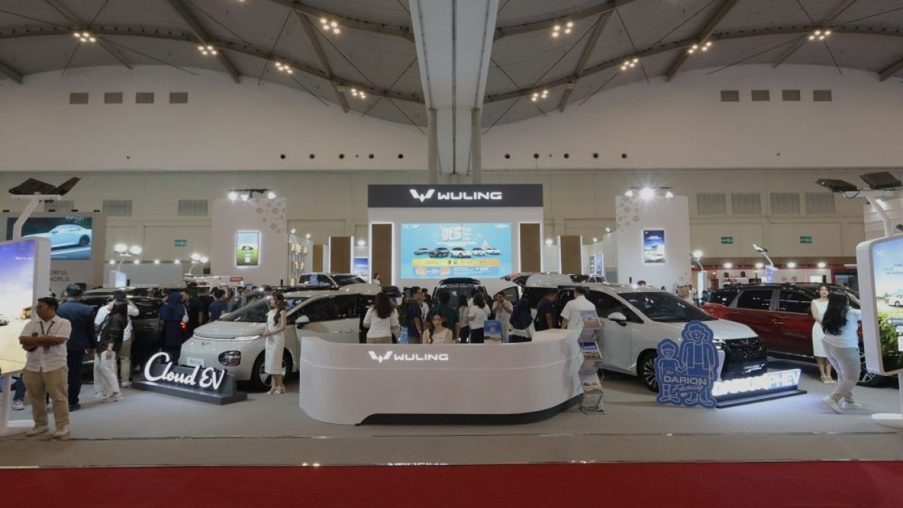 Wuling hadir di Permata Bank GJAW 2025 dengan ragam produk unggulan spesial YES. (Foto: Istimewa)