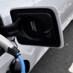 Kendaraan Listrik-1764576687